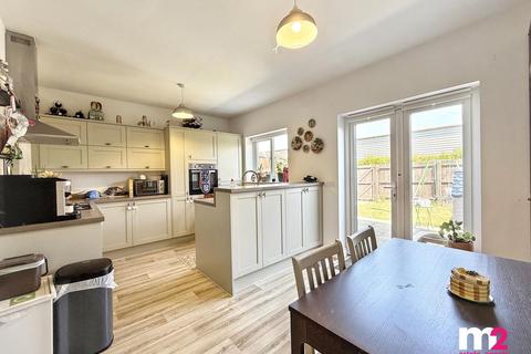 4 bedroom semi-detached house for sale, Loftus Avenue, Newport NP19