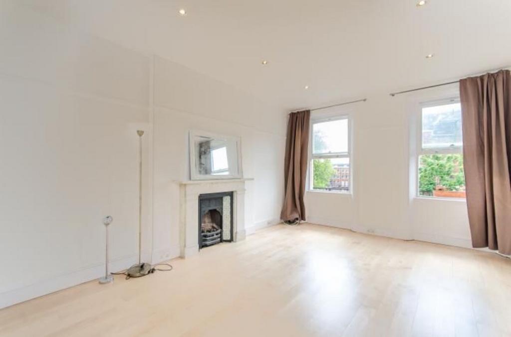 Nevern Square, Kensington, London, SW5