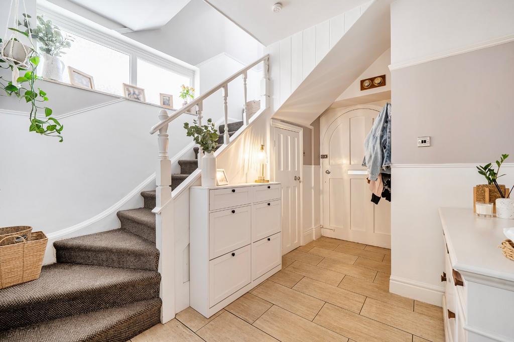 House in Solihull, Ulverley Green - View 2