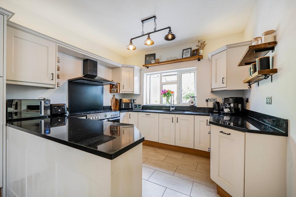 House in Solihull, Ulverley Green - View 3