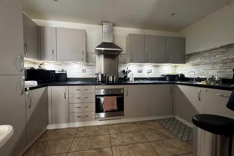 2 bedroom apartment to rent, Chapel Court, Romford, Romford