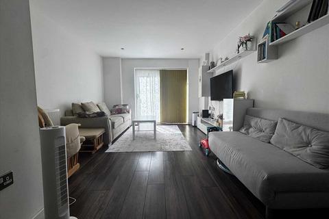2 bedroom apartment to rent, Chapel Court, Romford, Romford