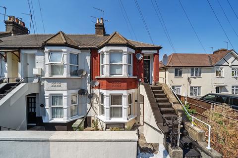 2 bedroom maisonette for sale, Riverdale Road, Erith