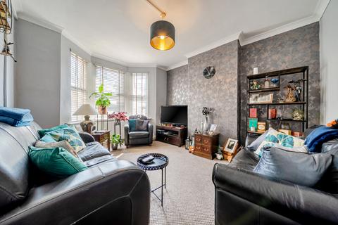 2 bedroom maisonette for sale, Riverdale Road, Erith