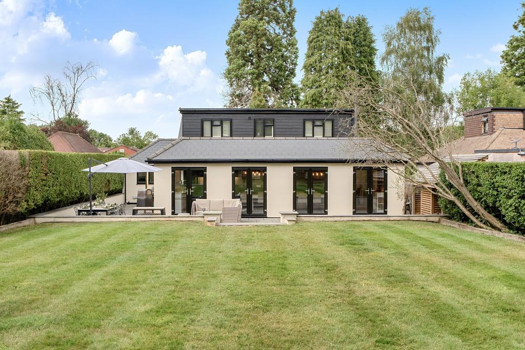 House exterior, garden