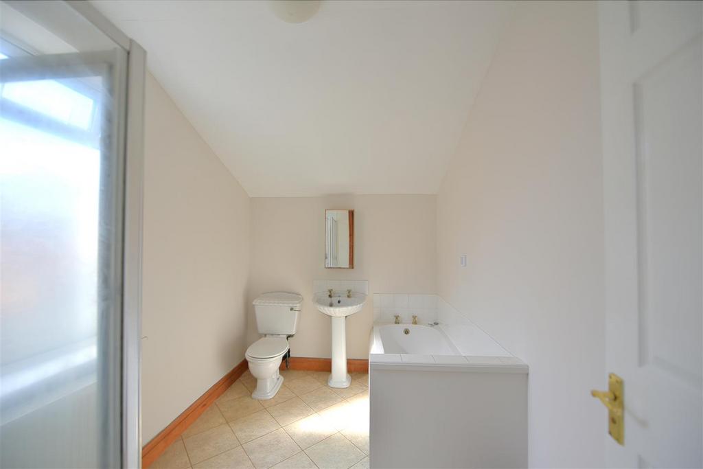 House in York, Clifton Moor, Bell Farm - View 4