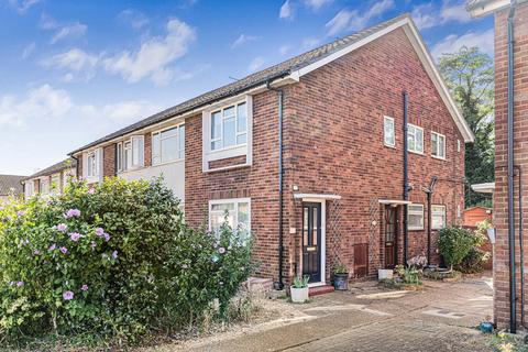 Cedar Way, Sunbury-on-Thames, Surrey, TW16