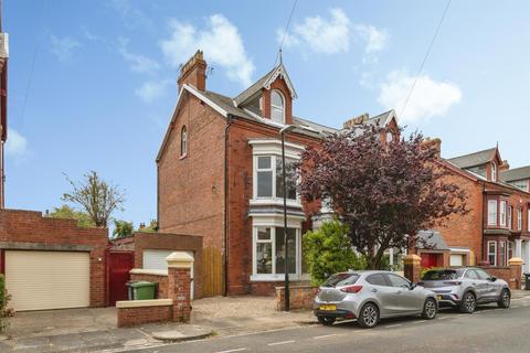 5 bedroom semi-detached house for sale, Hutton Avenue, Hartlepool