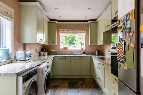 4 bedroom house for sale, Highbury Avenue, Salisbury