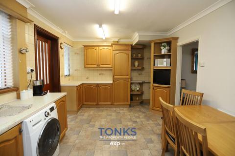 3 bedroom semi-detached house for sale, Bodenham Road, Oldbury B68