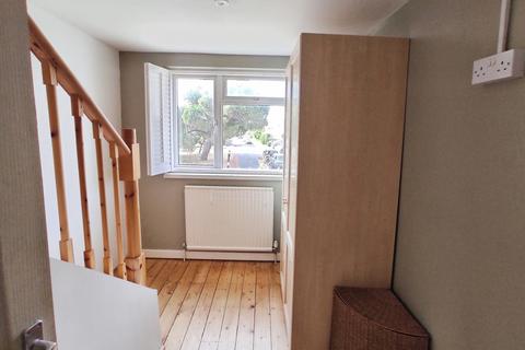 Studio to rent, Croft Avenue, Kidlington, Oxfordshire, OX5