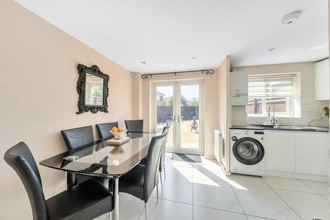 4 bedroom semi-detached house for sale, Bryony Close, Oxford