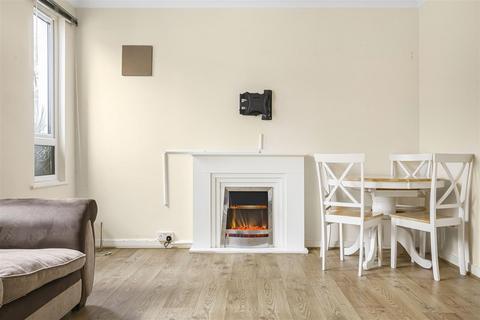 1 bedroom maisonette for sale, Florida Court, Bath Road, Reading RG1