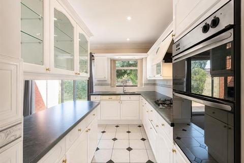 undefined, Vicarage Farm Road, Hounslow TW5