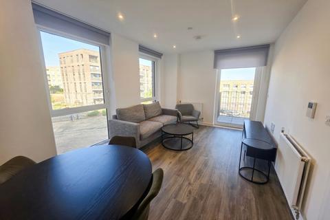2 bedroom flat to rent, Medawar Drive, Wolff House, NW7
