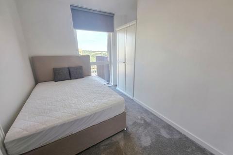 2 bedroom flat to rent, Medawar Drive, Wolff House, NW7
