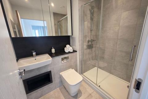 2 bedroom flat to rent, Medawar Drive, Wolff House, NW7