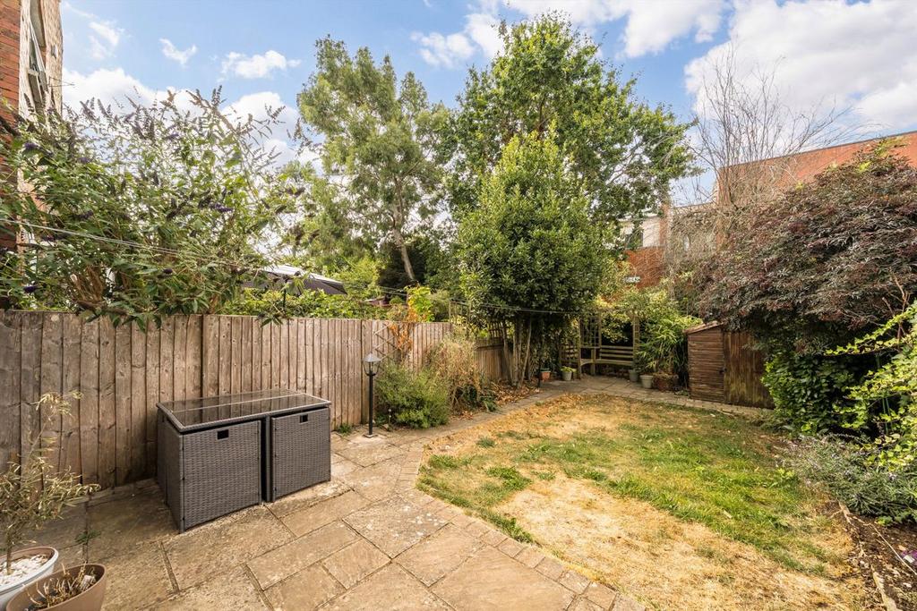 Apartment in London - View 4