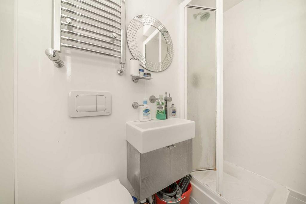 Apartment in London - View 4