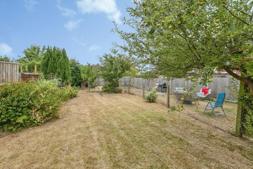 House in Milton Keynes, Bletchley and Fenny Stratford - View 2