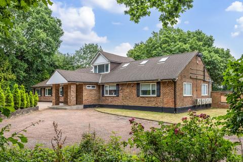 7 bedroom detached house to rent, Hicks Road, Markyate, St. Albans, Hertfordshire, AL3