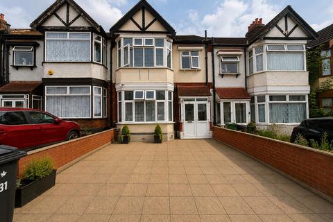 The Drive, Ilford