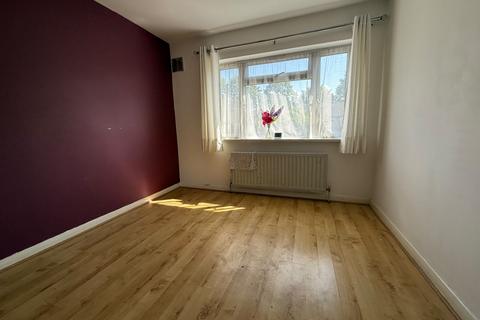 undefined, Rostrevor Gardens, UB2