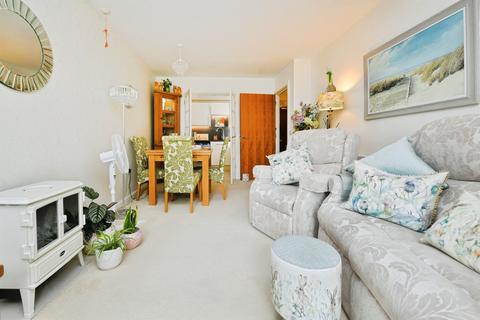 2 bedroom ground floor flat for sale, Station Road, Plympton, Plymouth