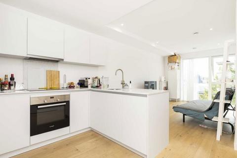 1 bedroom apartment for sale, Emerson Court, King's Cross N1