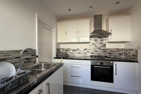 2 bedroom house to rent, Devon Road, Barking IG11