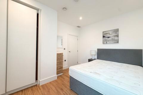 1 bedroom flat to rent, West Gate, London, W5