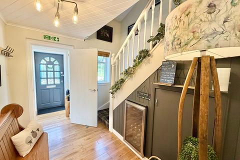 5 bedroom end of terrace house for sale, 21, County Houses, Lochend, Inverness, IV3 8JZ