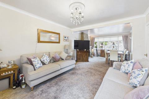 3 bedroom semi-detached house for sale, Hillcroft Crescent, Ruislip HA4