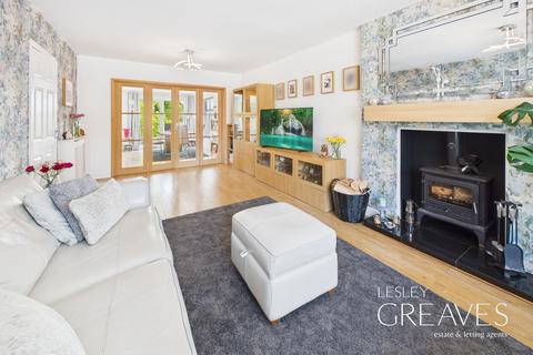 3 bedroom detached house for sale, Imperial Avenue, Gedling, Nottingham