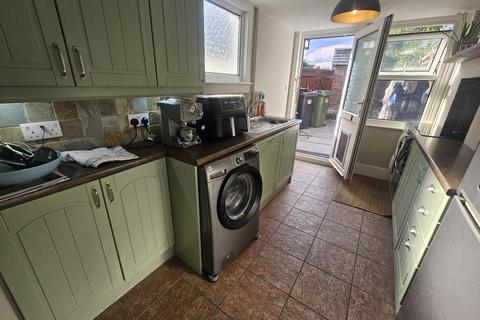 2 bedroom flat to rent, Loose Road, Maidstone, ME15
