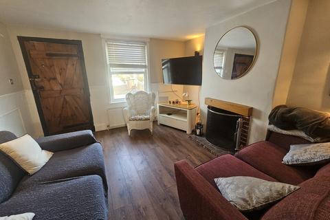 2 bedroom flat to rent, Loose Road, Maidstone, ME15