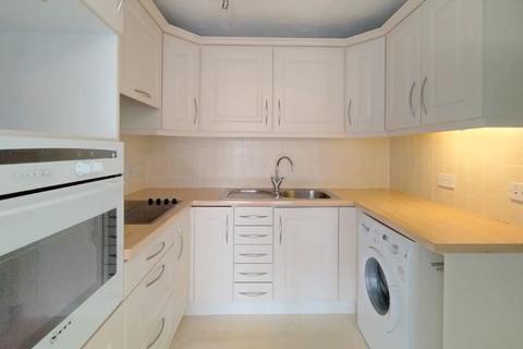 1 bedroom retirement property for sale, Flat 26 Lutyens Lodge, 523 Uxbridge Road, Pinner, Middlesex, HA5 4JX