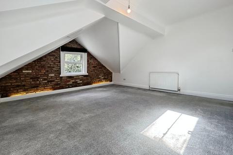 2 bedroom apartment to rent, Hengist Road, Bournemouth