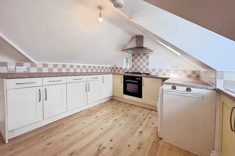 2 bedroom apartment to rent, Hengist Road, Bournemouth