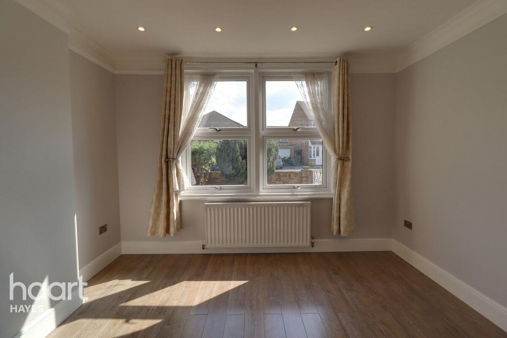 Apartment in Hayes - View 5