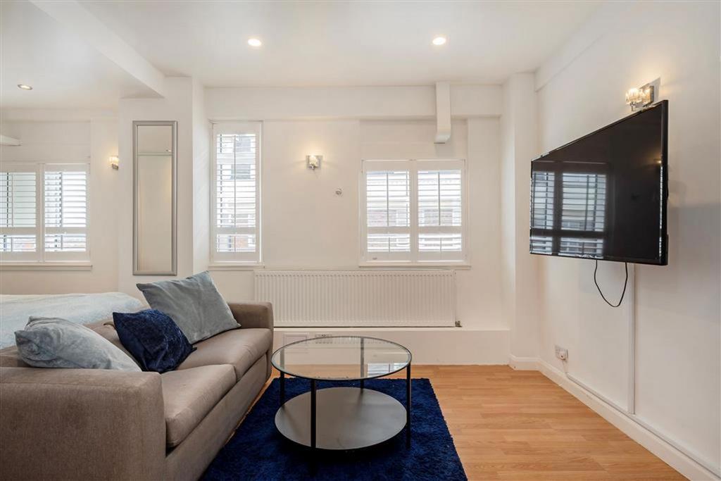 Apartment in London - View 2