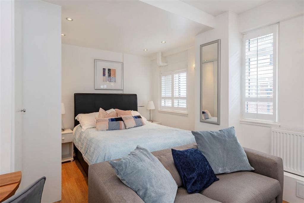 Apartment in London - View 3
