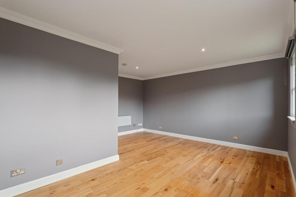 Apartment in Glasgow - View 5