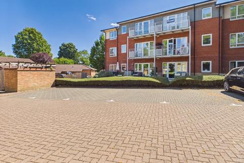 2 bedroom apartment for sale, Patrons Way East, Denham Garden Village, Buckinghamshire, UB9