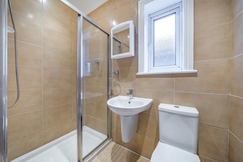 3 bedroom house to rent, Arnulf Street, London, SE6