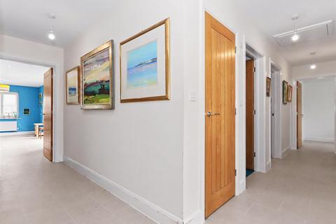 3 bedroom detached bungalow for sale, Forest Grove, Burford