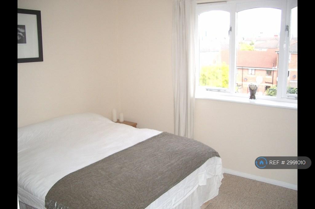 Apartment in London - View 2