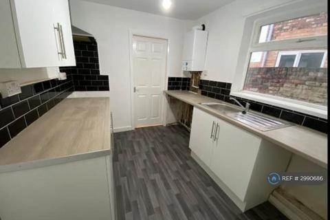 3 bedroom terraced house to rent, Hampden Street, South Bank, Middlesbrough, TS6