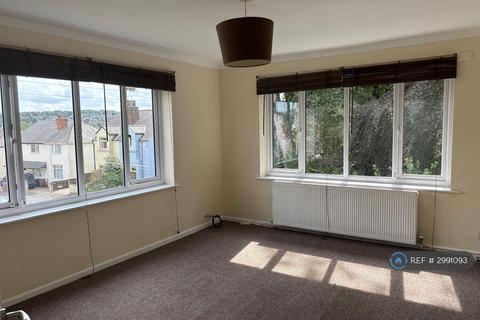 2 bedroom flat to rent, Snape Hill Lane, Dronfield, S18