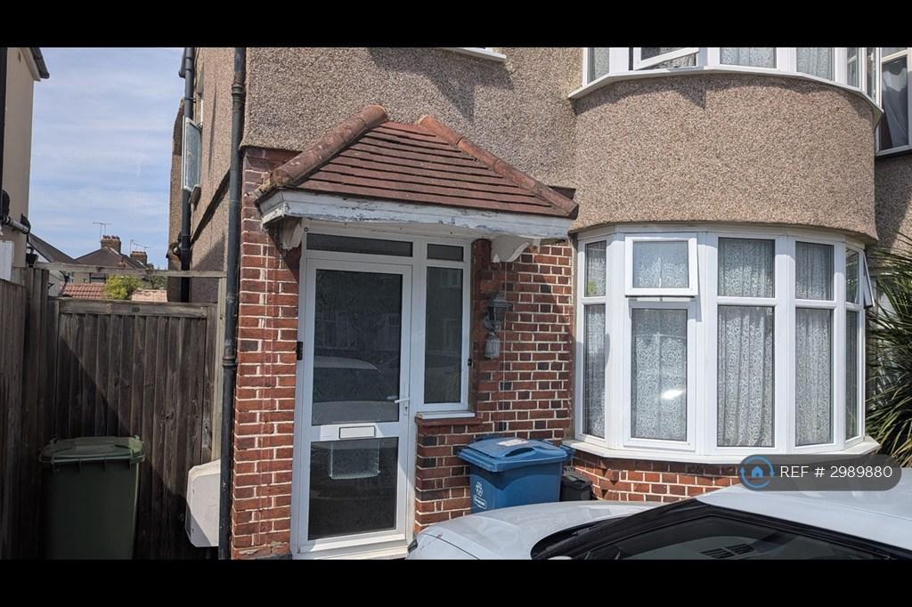 House in Harrow - View 2